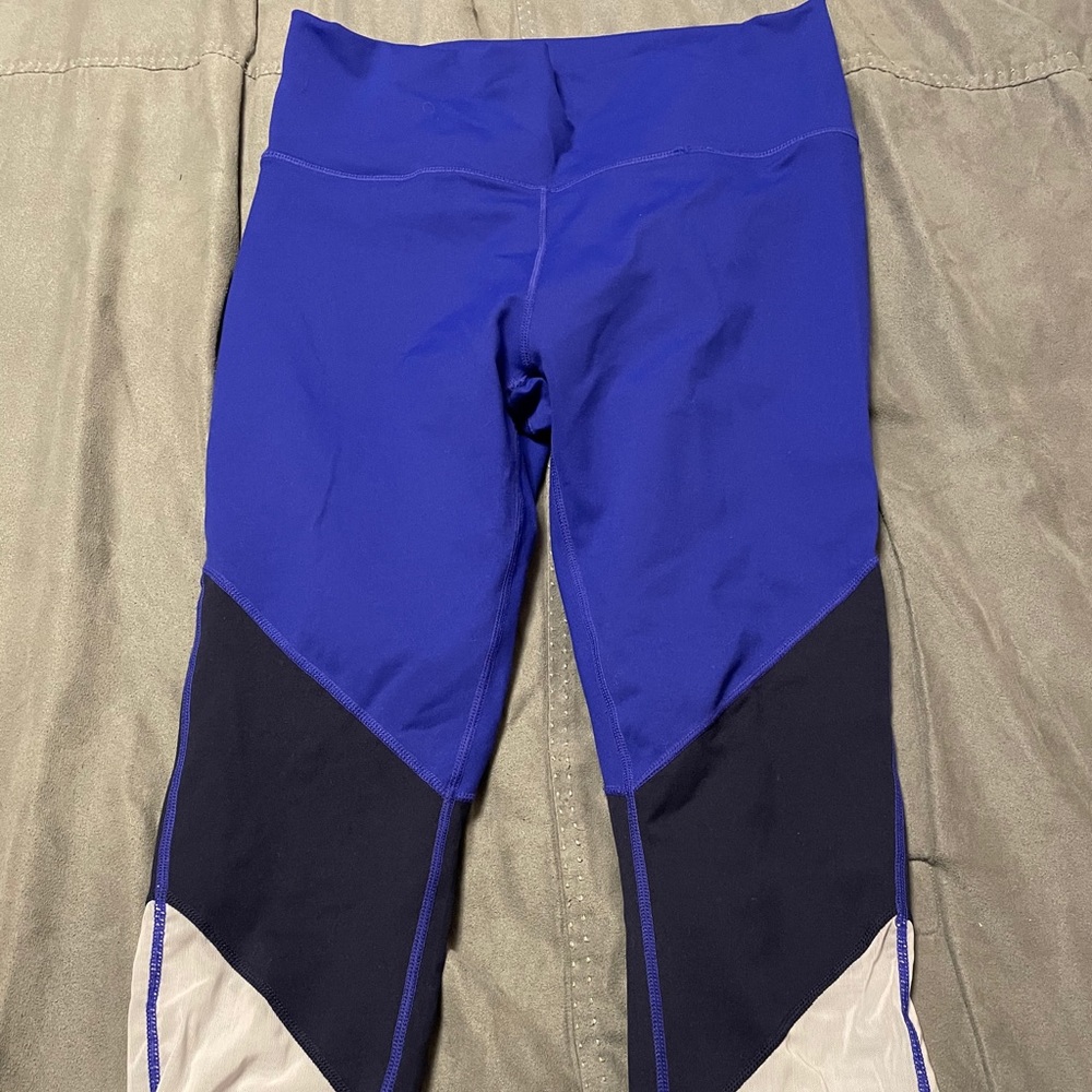 Fabletics workout pants - Picture 2 of 2